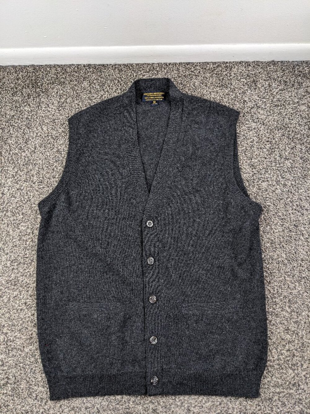 Vintage Brooks Brothers Vest Cardigan Sweater Lambswool Sz 42 Large England Made